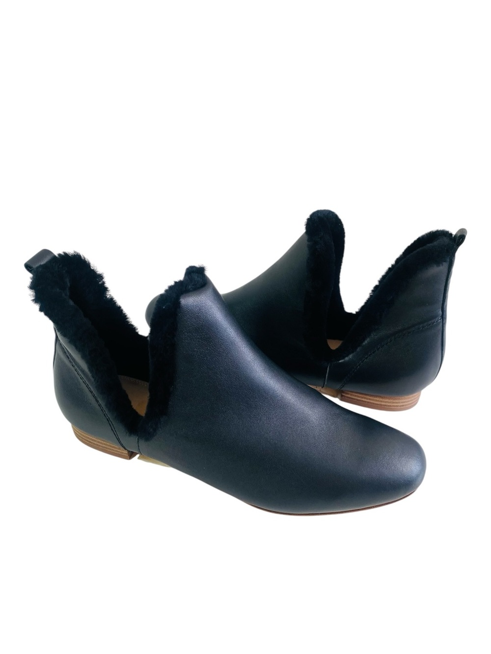 Bill Blass Lake Black Leather Genuine Shearling Booties Size 9.5